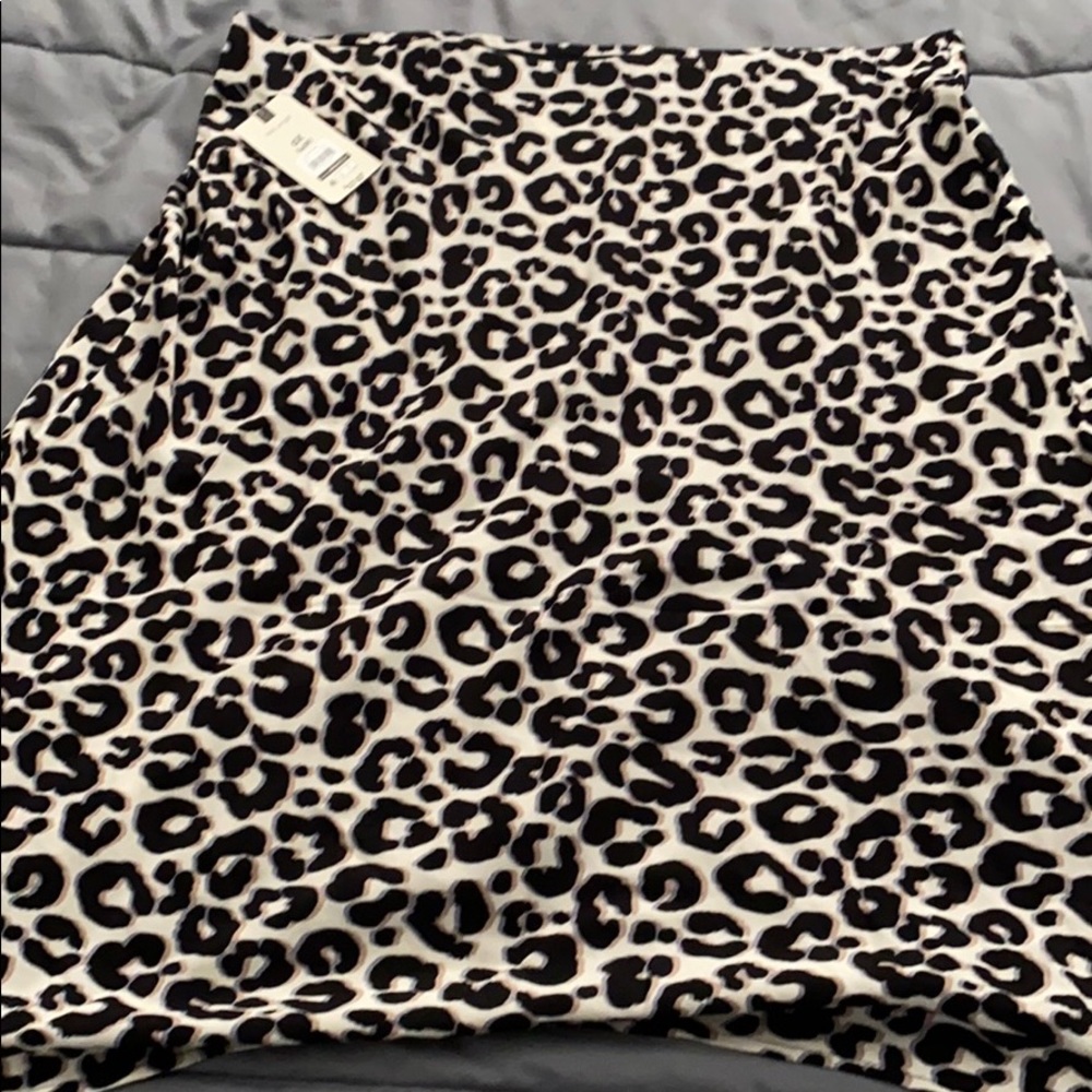 Terra Sky mid length skirt